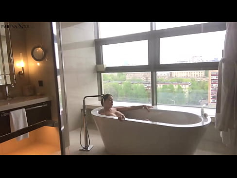 ❤️ Kæmpe babe ondt i sin fisse på badeværelset ❤️ Sex at da.porn-mz-com.ru ❌️❤
