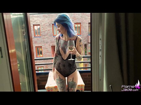 ❤️ Kæmpe pige suger med en sut og knepper lidenskabeligt under åben himmel ❤️ Sex at da.porn-mz-com.ru ❌️❤
